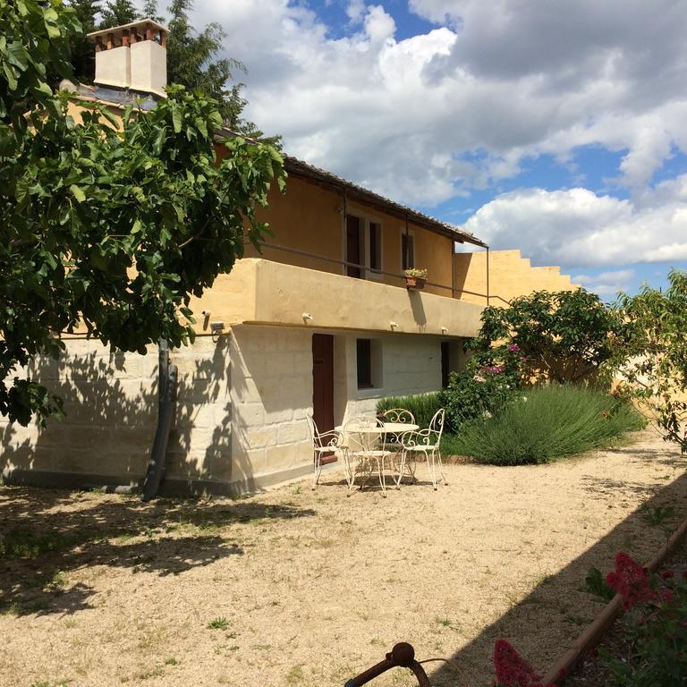 Mas Moineau Bed and Breakfast Mézoargues Exterior foto